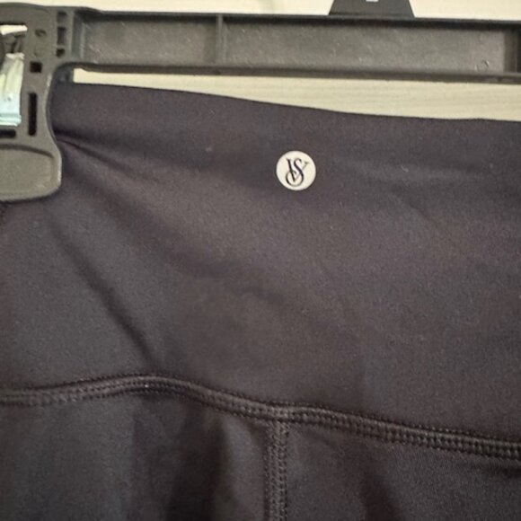Victoria's Secret 7/8 Black Leggings with Pocket Sz S - Picture 4 of 6